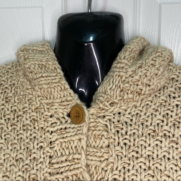 Roots Winter Edition Sweater Hooded Beige Size Medium - Picture 2 of 9